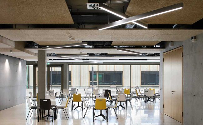 Theodor-Heuss-Schule Wetzlar Elektrotechnische Planung und Beleuchtung Lobby